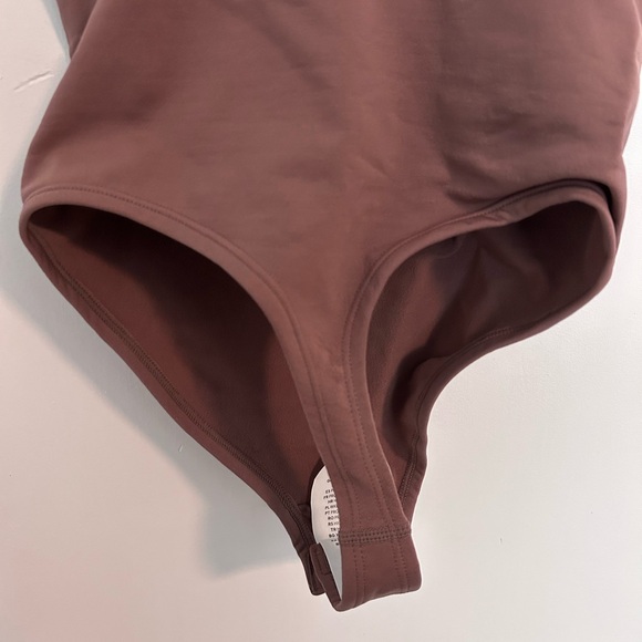 STRETCHY & SCULPTING FIRM SHAPE THONG BODYSUIT H&M NWT SIZE L DARK DUSTY PINK - Picture 7 of 8